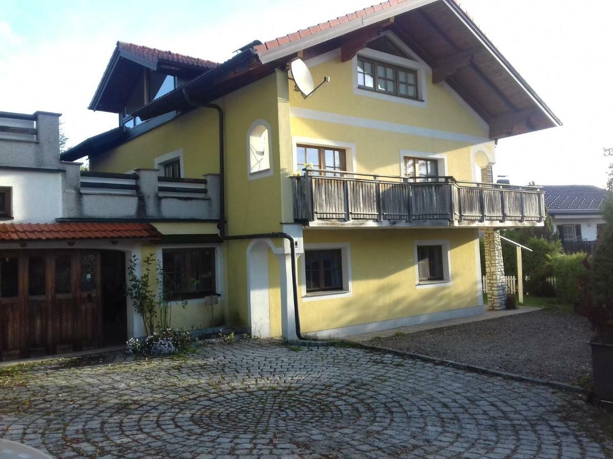 Ferienwohnung Wiesmuehlstrasse Хенндорф-ам-Валлерзее Экстерьер фото